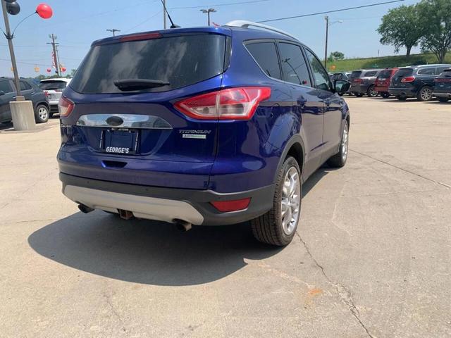 Photo of 2015 Blue Ford Escape