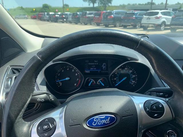Photo of 2015 Blue Ford Escape