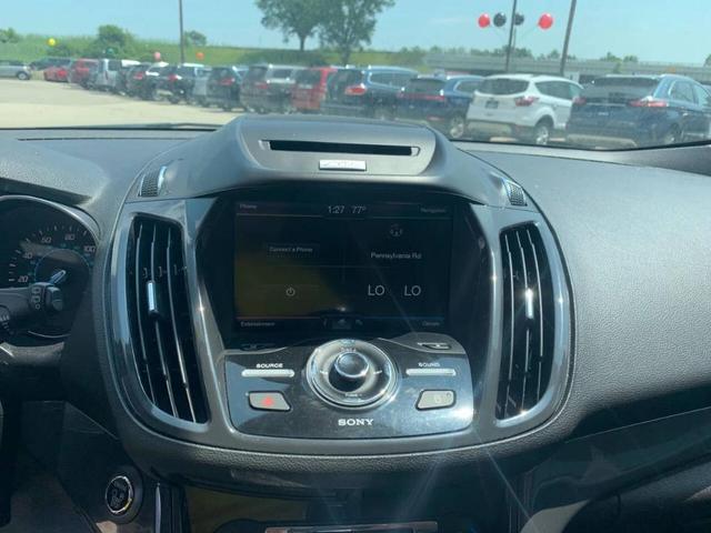 Photo of 2015 Blue Ford Escape