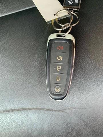 Photo of 2015 Blue Ford Escape