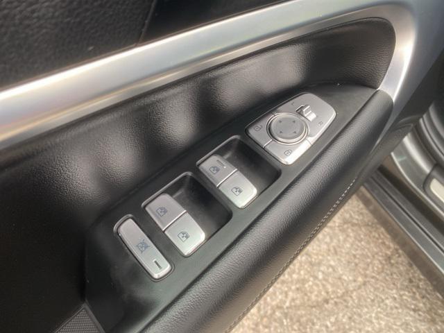 Photo of 2023 Makalu Gray Genesis G70