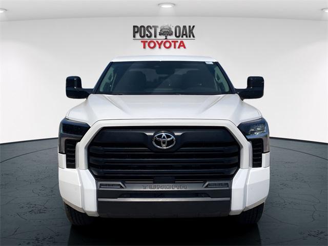 Photo of 2022 White Toyota Tundra
