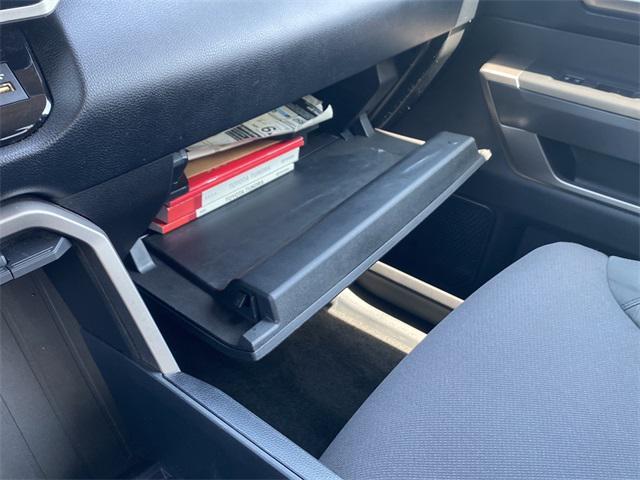 Photo of 2022 White Toyota Tundra