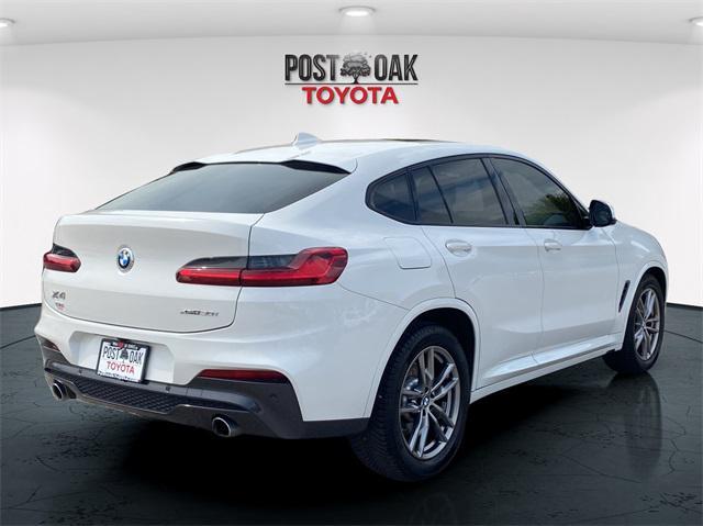 Photo of 2021 Alpine White BMW X4