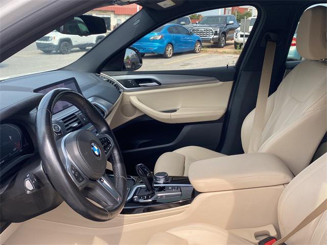 Photo of 2021 Alpine White BMW X4