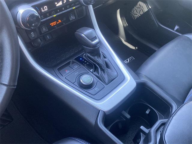Photo of 2022 Pearl Toyota RAV4 Hybrid