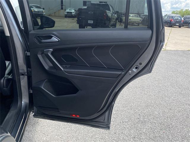 Photo of 2024 Platinum Gray Metallic Volkswagen Tiguan
