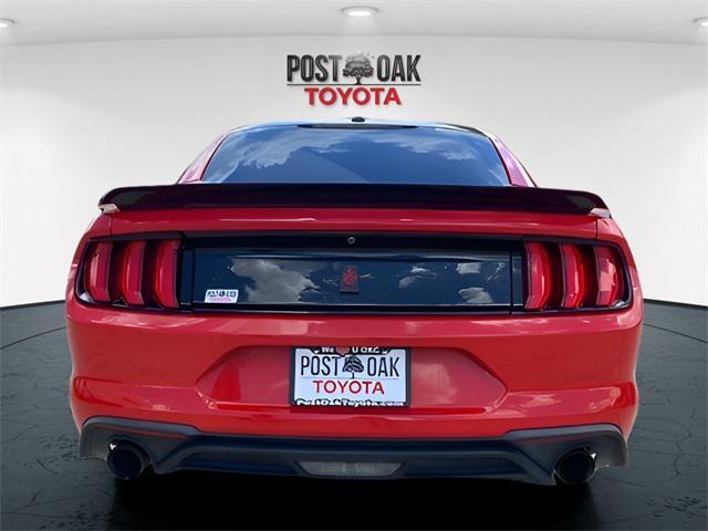 Photo of 2019 Race Red Ford Mustang
