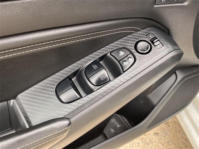 Photo of 2019 Pearl White Tricoat Nissan Altima