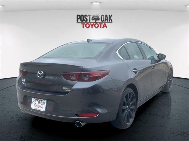 Photo of 2021 Machine Gray Metallic Mazda Mazda3