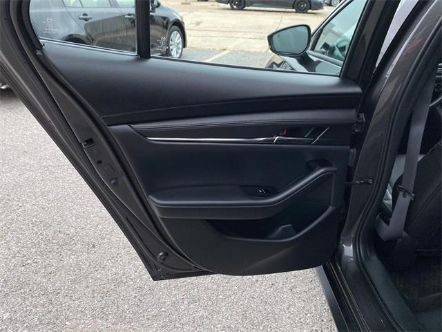 Photo of 2021 Machine Gray Metallic Mazda Mazda3
