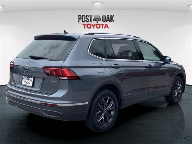 Photo of 2022 Platinum Gray Metallic Volkswagen Tiguan