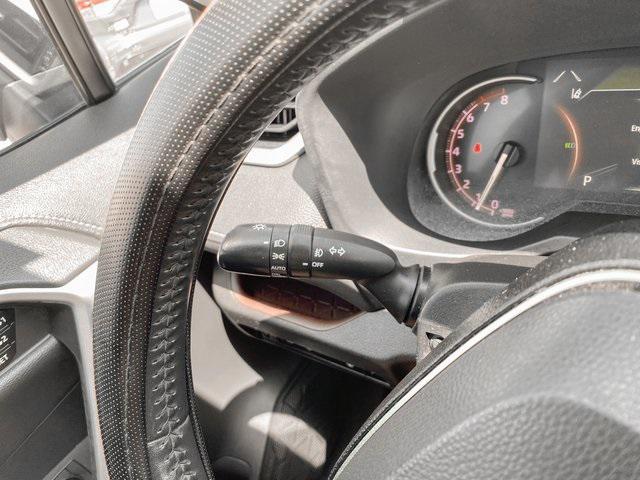 Photo of 2019 Blizzard Pearl Toyota RAV4