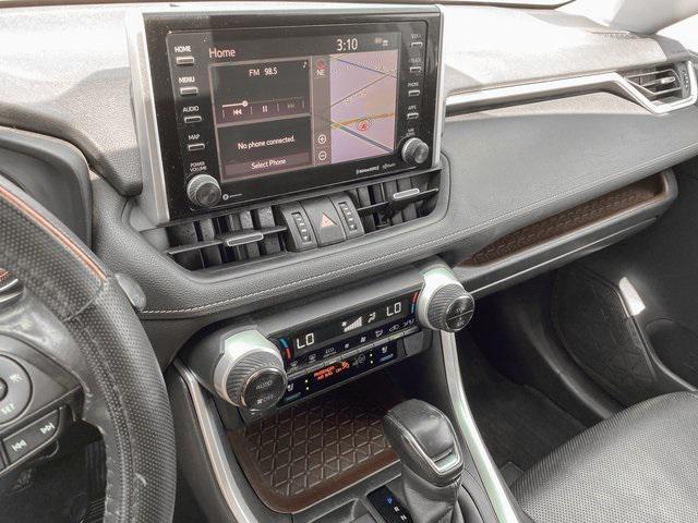 Photo of 2019 Blizzard Pearl Toyota RAV4