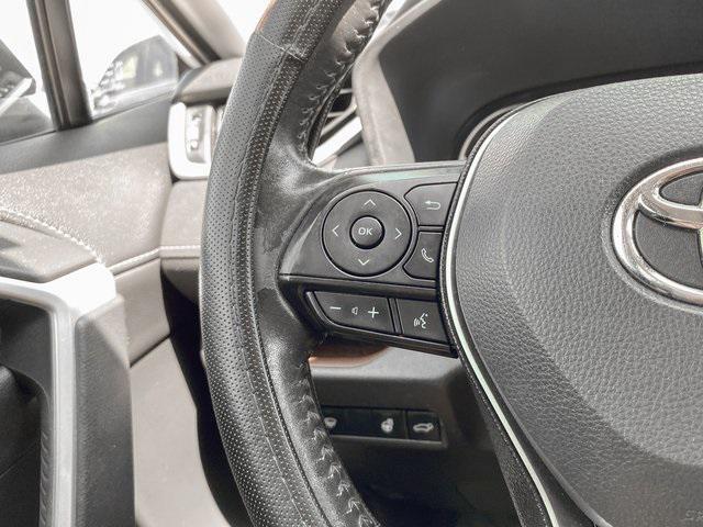 Photo of 2019 Blizzard Pearl Toyota RAV4