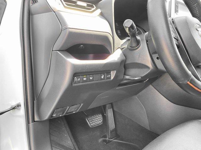 Photo of 2019 Blizzard Pearl Toyota RAV4