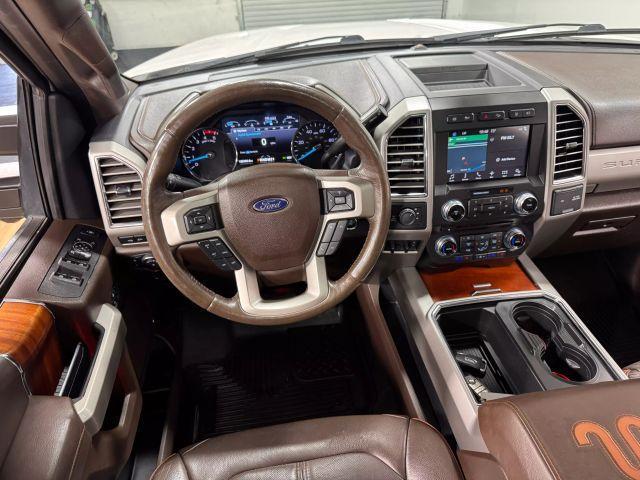 Photo of 2017 White Ford F-250