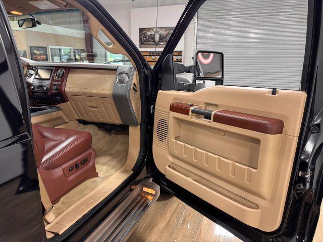 Photo of 2011 Black Ford F-250