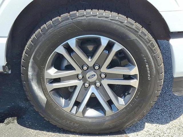 Photo of 2022 Oxford White Ford F-150
