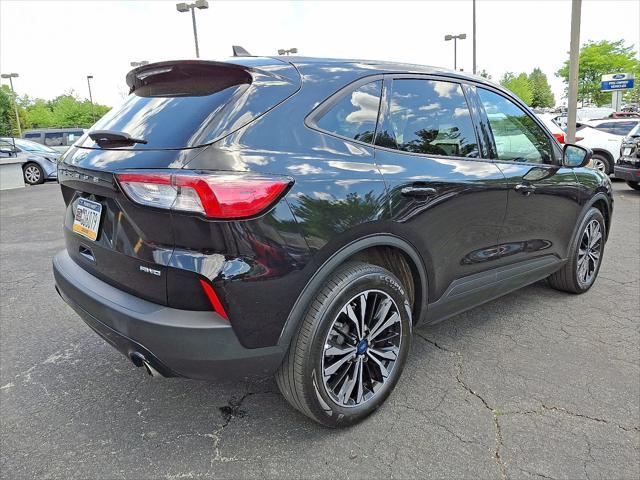 Photo of 2022 Agate Black Metallic Ford Escape