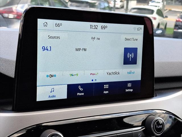 Photo of 2022 Agate Black Metallic Ford Escape
