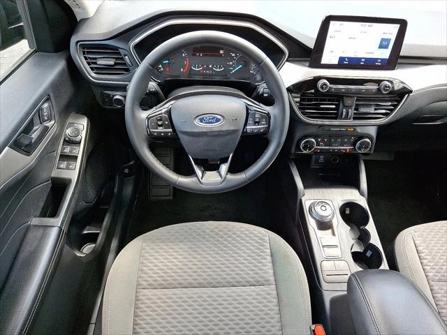 Photo of 2022 Agate Black Metallic Ford Escape
