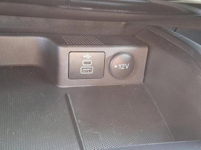Photo of 2025 Oxford White Ford Escape