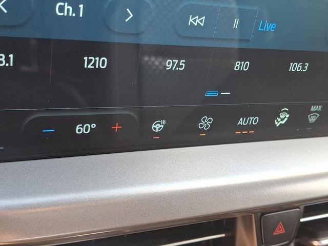 Photo of 2025 Oxford White Ford Escape