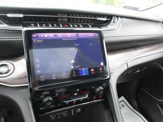 Photo of 2022 Baltic Gray Metallic Clearcoat Jeep Grand Cherokee L