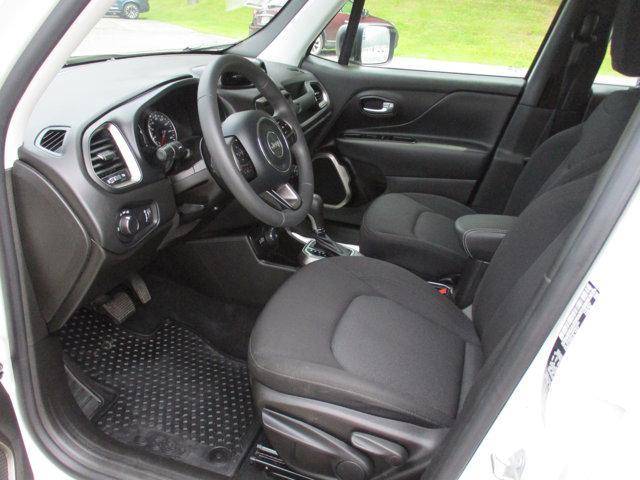 Photo of 2022 Alpine White Clearcoat Jeep Renegade
