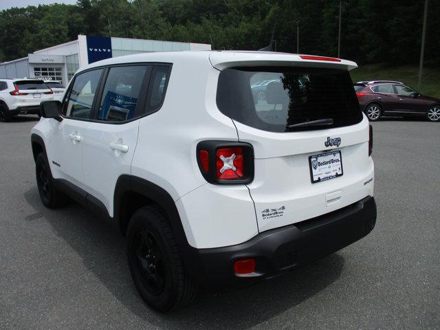 Photo of 2022 Alpine White Clearcoat Jeep Renegade