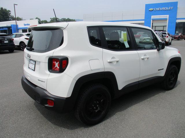 Photo of 2022 Alpine White Clearcoat Jeep Renegade