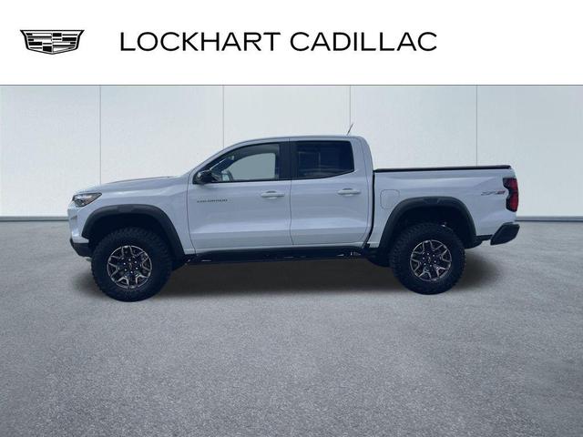 Photo of 2024 Summit White Chevrolet Colorado