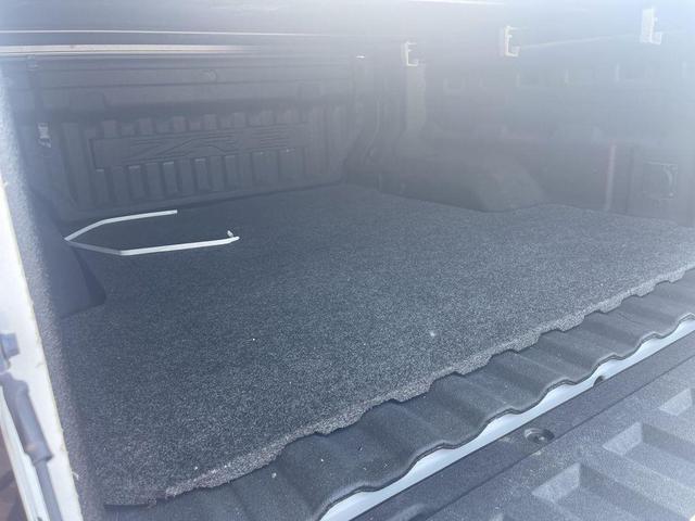 Photo of 2024 Summit White Chevrolet Colorado
