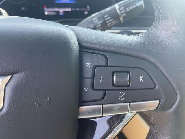 Photo of 2023 Argent Silver Metallic Cadillac Escalade