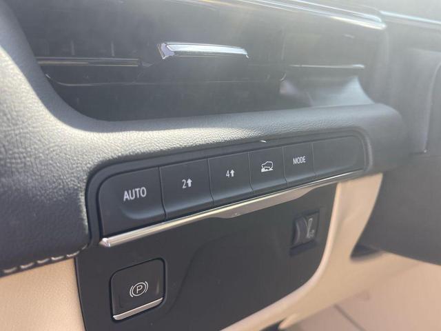 Photo of 2023 Argent Silver Metallic Cadillac Escalade