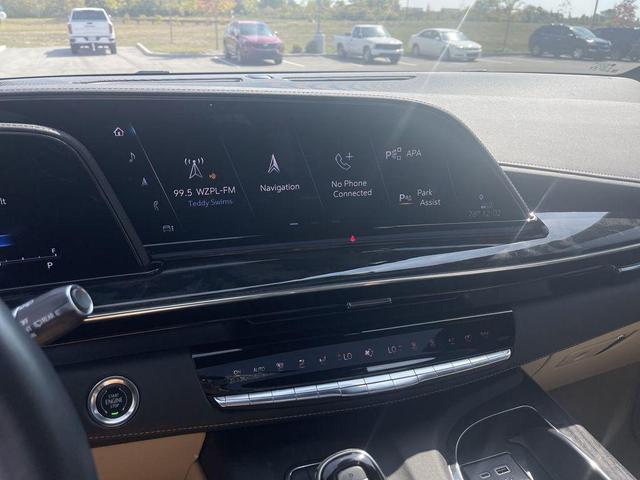 Photo of 2023 Argent Silver Metallic Cadillac Escalade