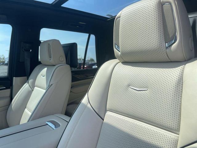 Photo of 2023 Argent Silver Metallic Cadillac Escalade