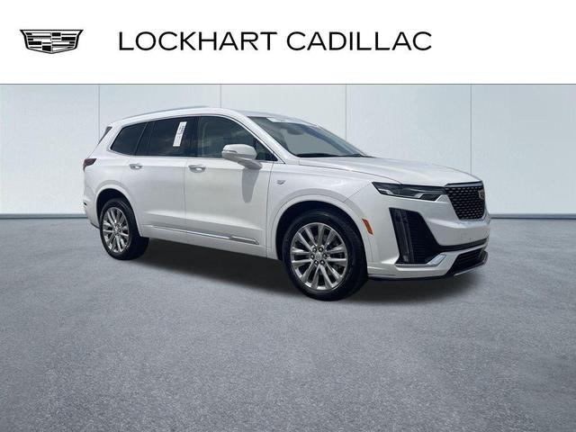 Photo of 2023 Crystal White Tricoat Cadillac XT6