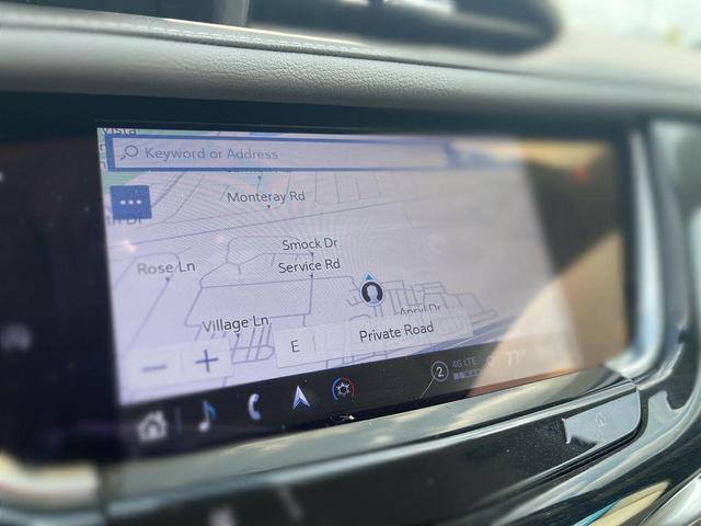 Photo of 2023 Crystal White Tricoat Cadillac XT6