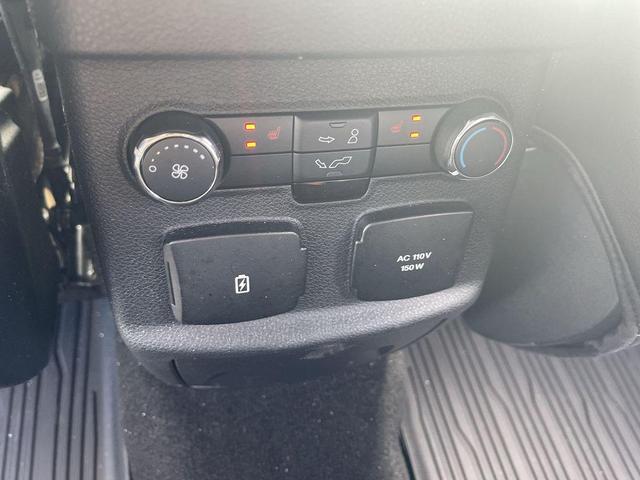 Photo of 2018 White Platinum Clearcoat Metallic Ford Explorer