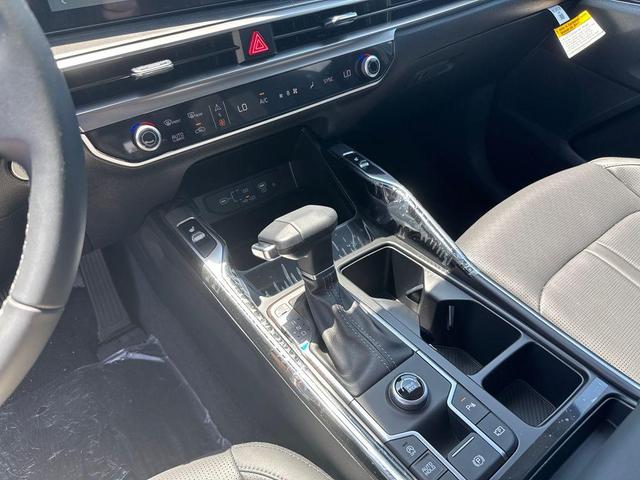 Photo of 2025 Midnight Black Kia Sorento