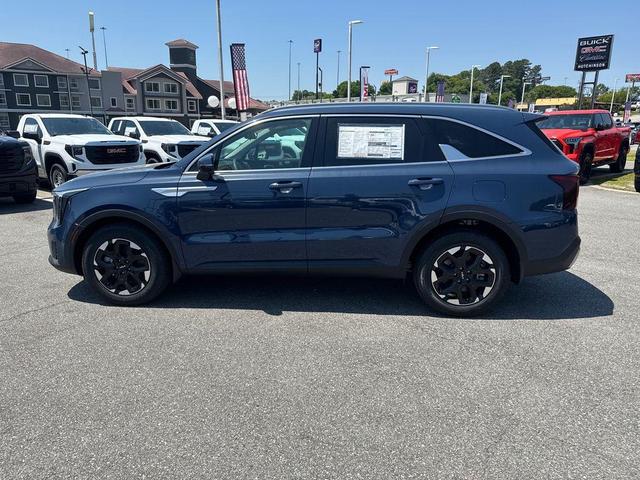 Photo of 2025 Midnight Black Kia Sorento