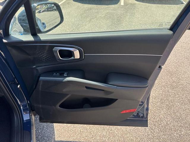 Photo of 2025 Midnight Black Kia Sorento