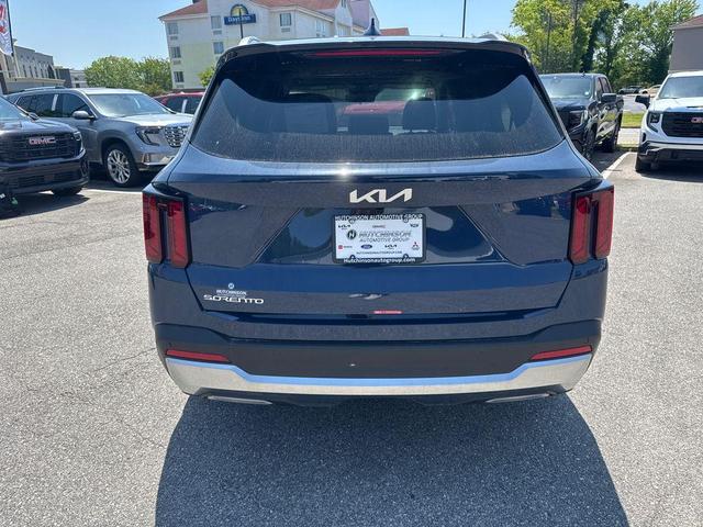 Photo of 2025 Midnight Black Kia Sorento