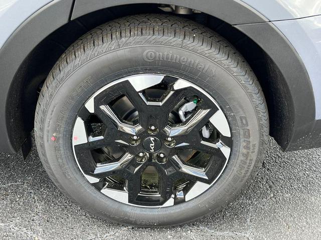 Photo of 2025 Everlasting Silver Kia Sorento