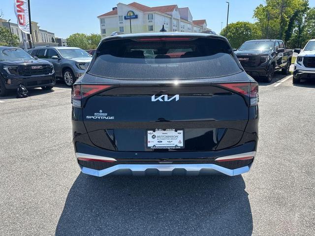 Photo of 2025 Ebony Black Kia Sportage