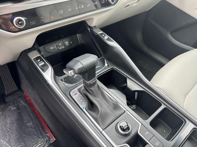 Photo of 2025 Red Kia Sorento