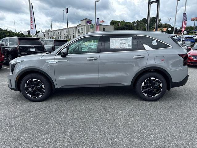 Photo of 2025 Wolf Gray Kia Sorento