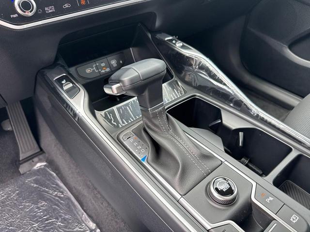 Photo of 2025 Wolf Gray Kia Sorento